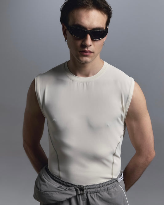 Sleeveless slimfit [ivory]