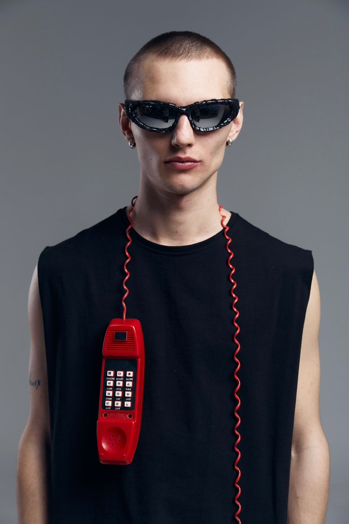 Sleeveless [black]