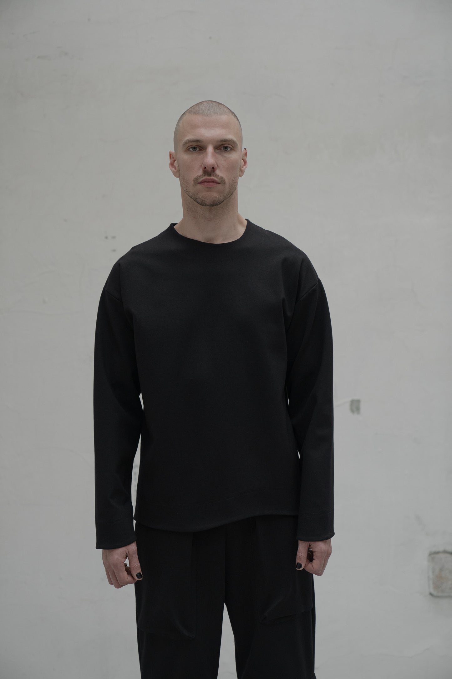 Non Iron Asymmetrical Long-sleeve